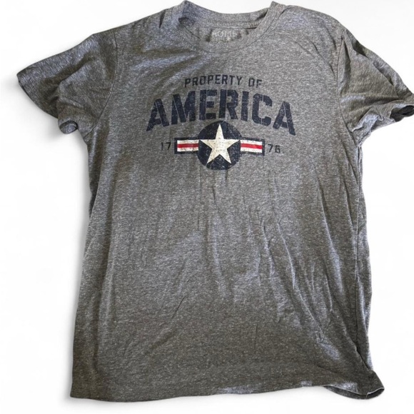 Men's Gray Graphic Tee with Star Design - Picture 1 of 2